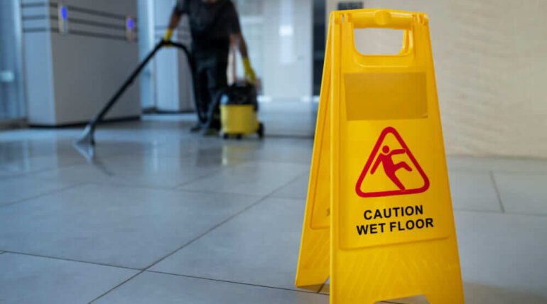 malls cleaning services commercial complex